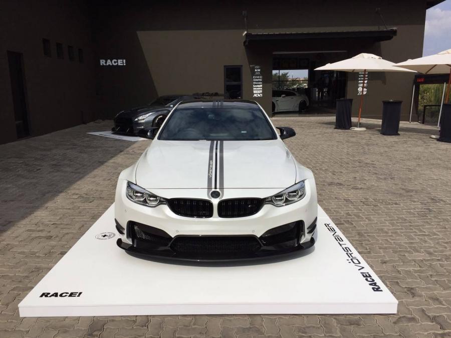  BMW M4 GTRS4 by Vorsteiner and RACE 2016 года  (фото 3 из 8)
